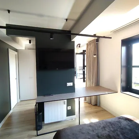 アパート Puerta De リャネス