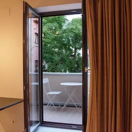 Puerta De Apartamento Llanes